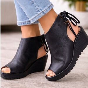 Fly London Sandals Shoes Wedge Yuzu800fly Open Toe Lace
Up Black Leather